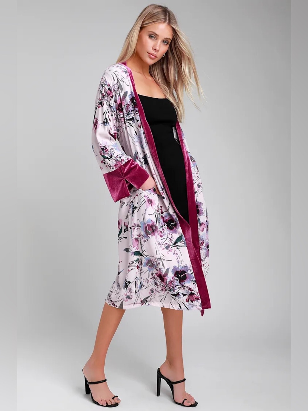 Lulus Women’s Small Purple Plum Floral Velvet-Trim Kimono Luxury Robe